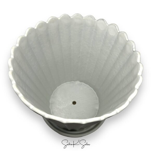 Scallop-Fluted Stoneware In/Outdoor Planter Pot Large - Hearth & Hand Magnolia - Picture 9 of 10